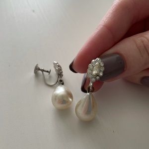 Vintage Screw-back Earrings